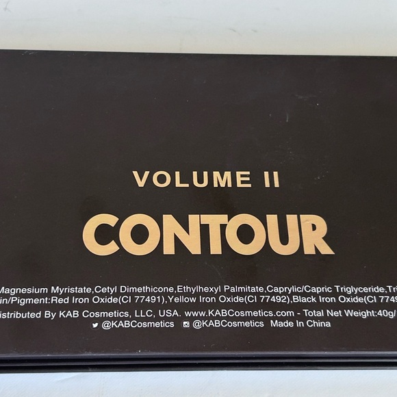 KAB Cosmetics Bronzer & Contour Palette - Black - Picture 6 of 6
